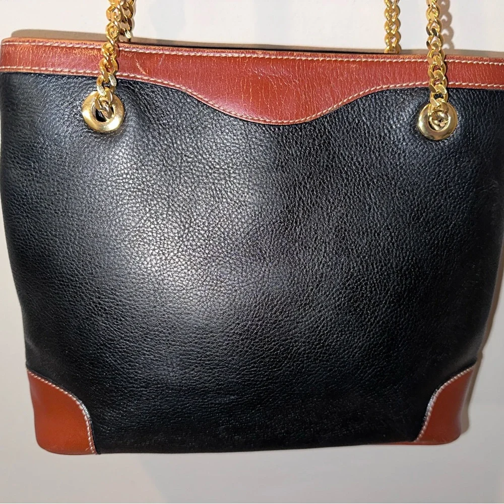 ❌sold❌ Vintage Bally Pebbled Leather Bag! Classic beauty. 🤎🖤 - Picture 7 of 15